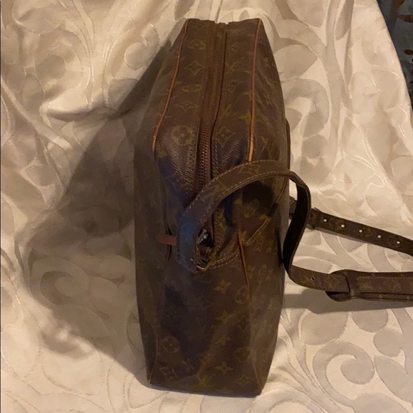 Louis Vuitton Unisex Messenger Bag Cross Body, - Picture 3 of 9